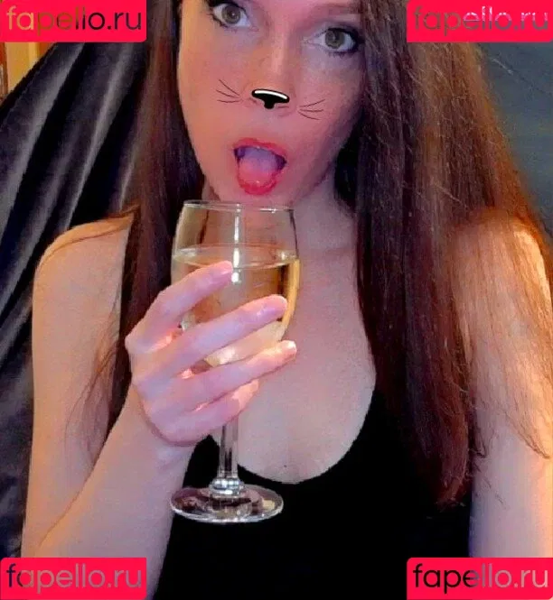 Molly Nova Onlyfans Photo Gallery 