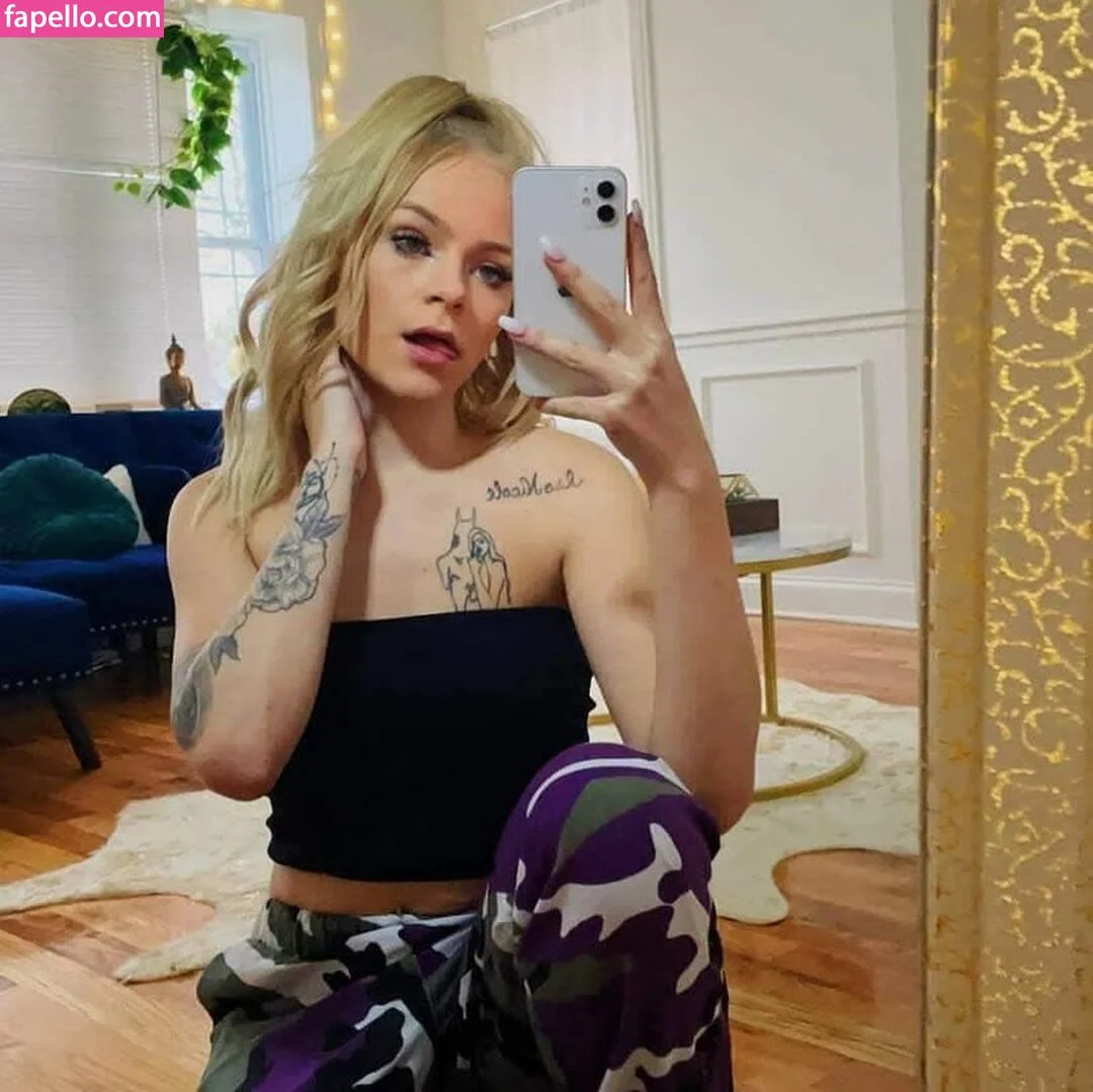 Molly Nova Onlyfans Photo Gallery 