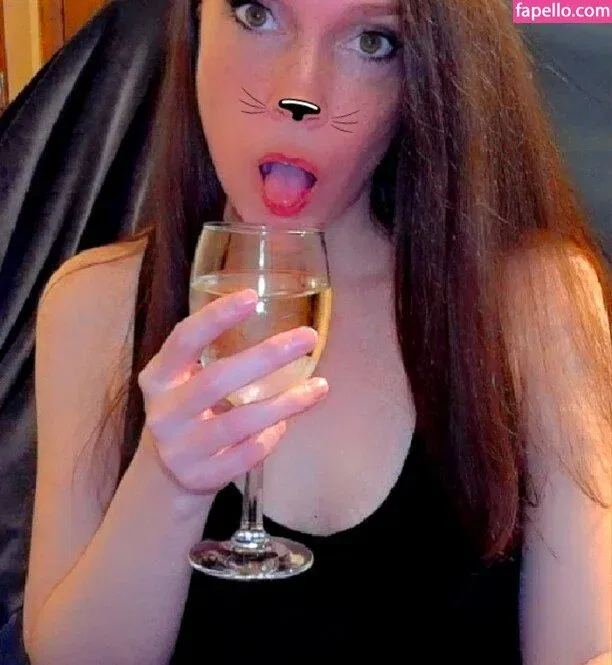 Molly Nova Onlyfans Photo Gallery 