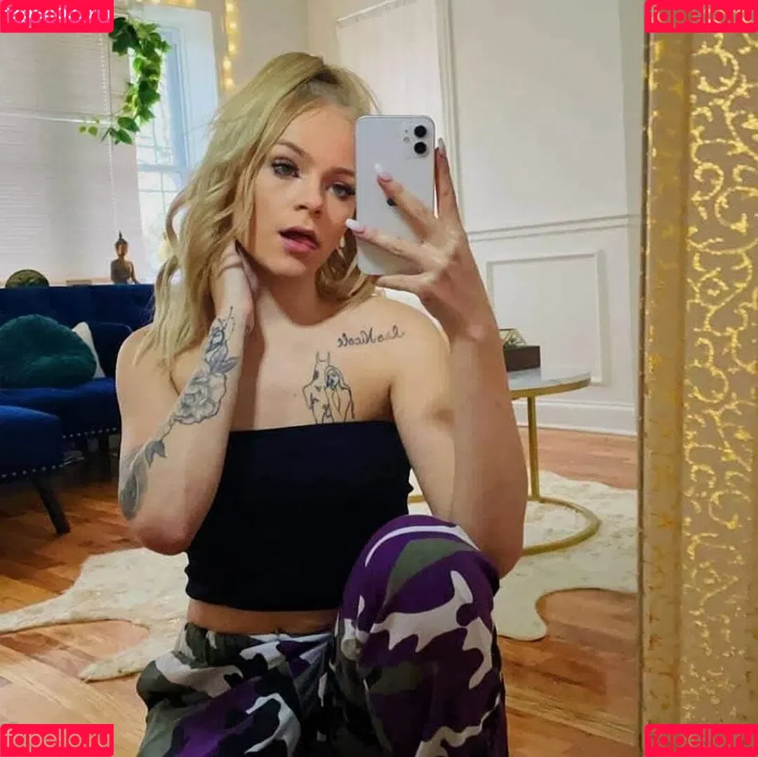 Molly Nova Onlyfans Photo Gallery 