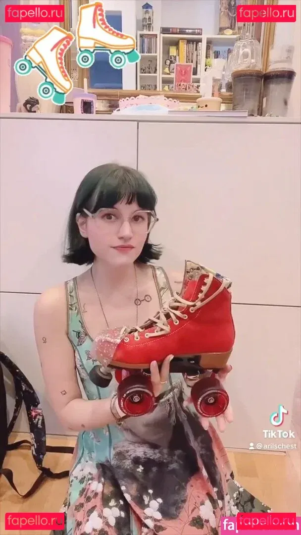 Aril's Chest Onlyfans Photo Gallery 