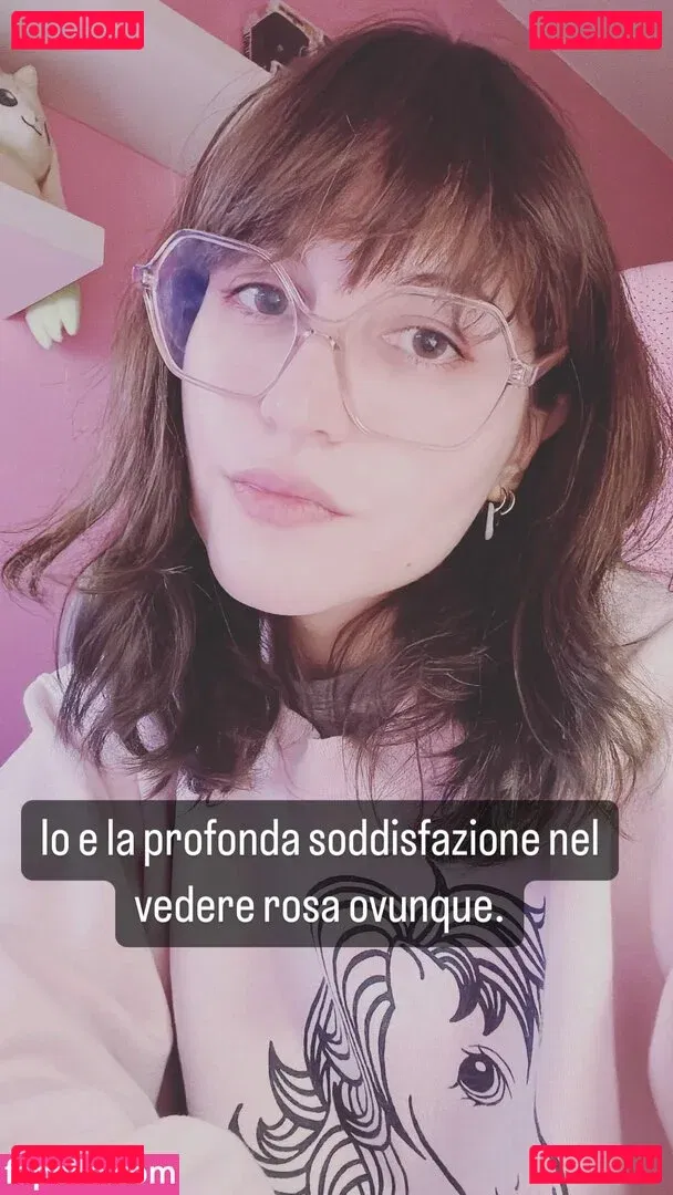 Aril's Chest Onlyfans Photo Gallery 