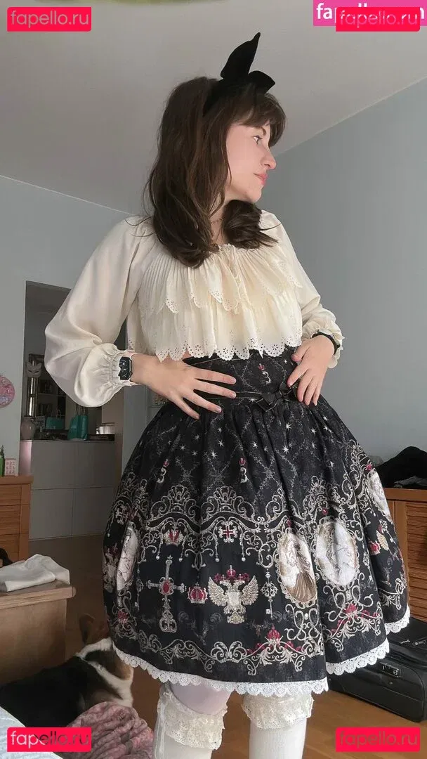 Aril's Chest Onlyfans Photo Gallery 