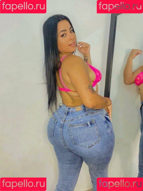 Nasly Solanyi Onlyfans Photo Gallery 