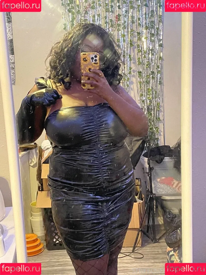 Strifequeeneris Onlyfans Photo Gallery 