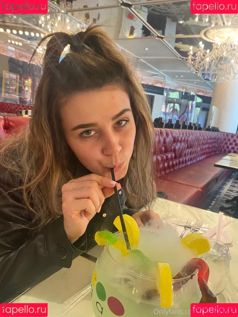 rocketkylie Onlyfans Photo Gallery 