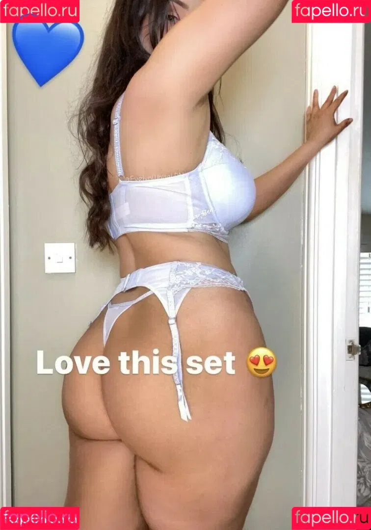 Evelyn White Onlyfans Photo Gallery 
