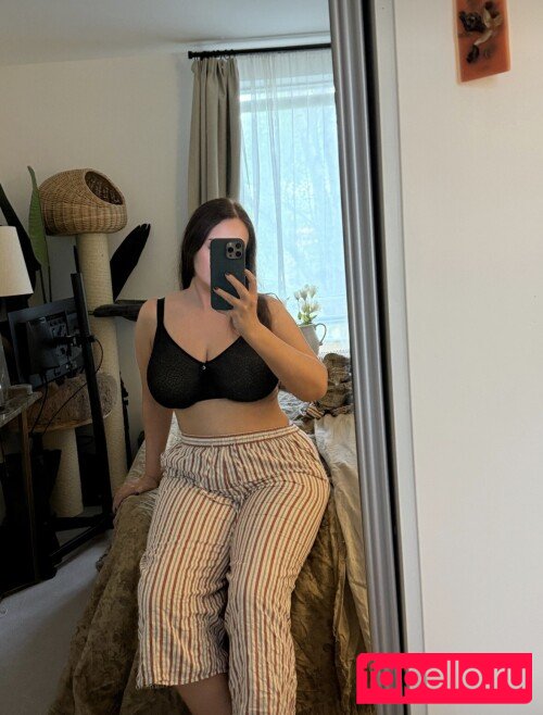 Evelyn White Nude Onlyfans Photo 9