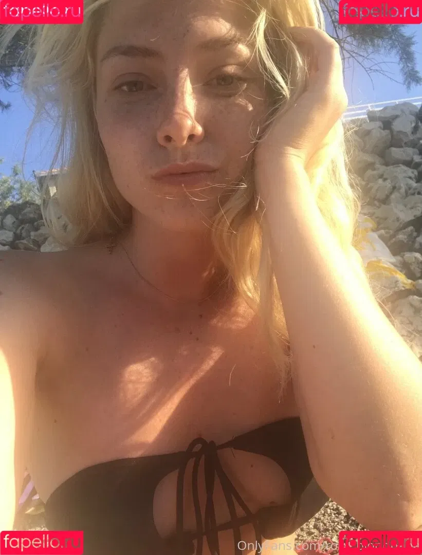 rosy_blondbabe Onlyfans Photo Gallery 