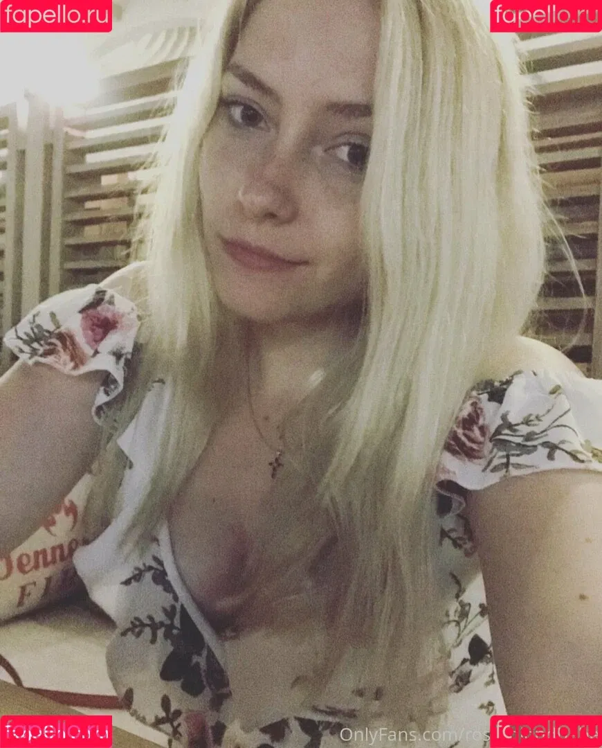 rosy_blondbabe Onlyfans Photo Gallery 