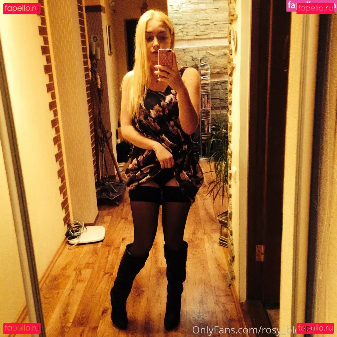 rosy_blondbabe Onlyfans Photo Gallery 