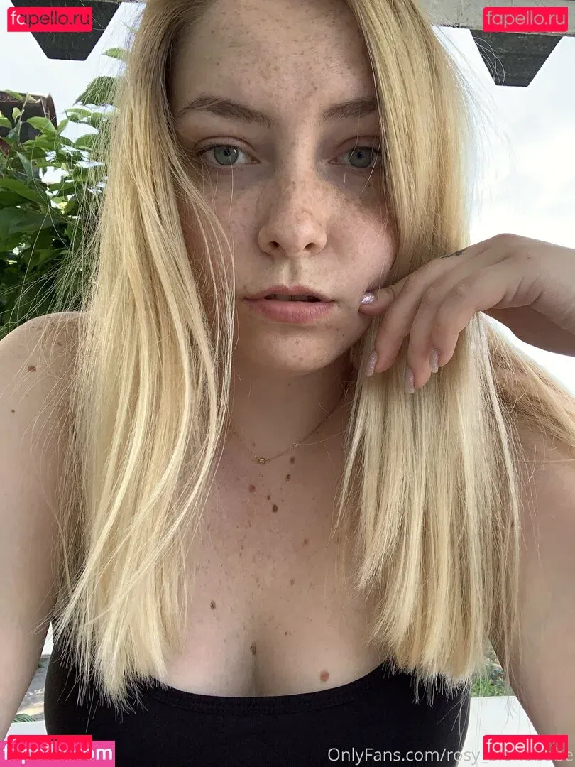 rosy_blondbabe Onlyfans Photo Gallery 