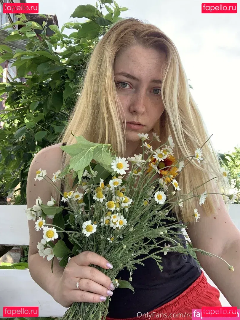 rosy_blondbabe Onlyfans Photo Gallery 