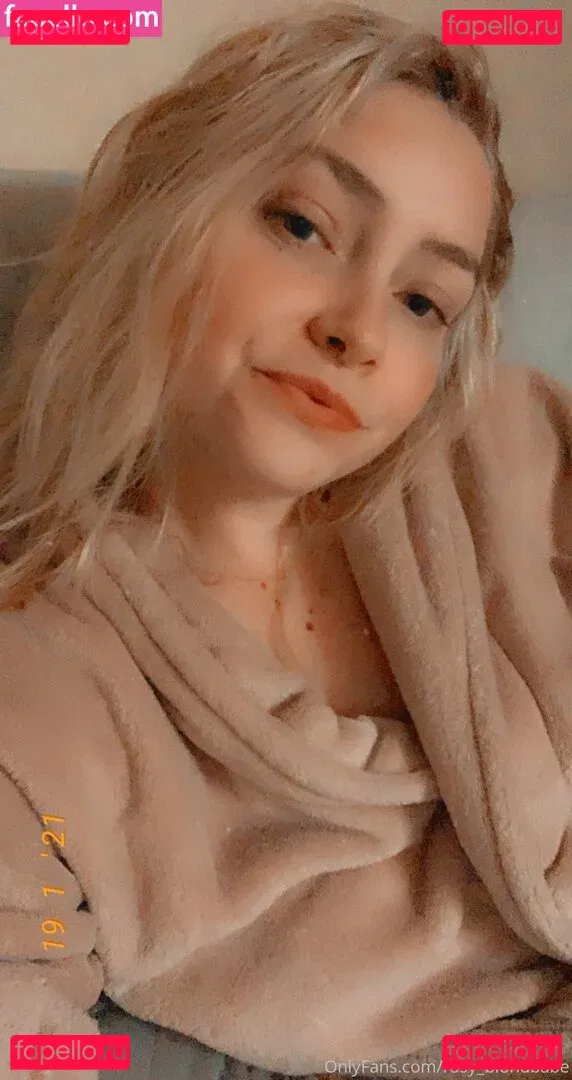 rosy_blondbabe Onlyfans Photo Gallery 