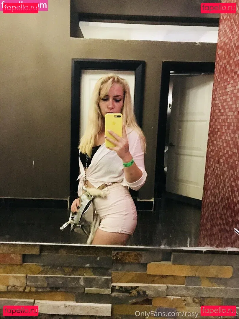 rosy_blondbabe Onlyfans Photo Gallery 