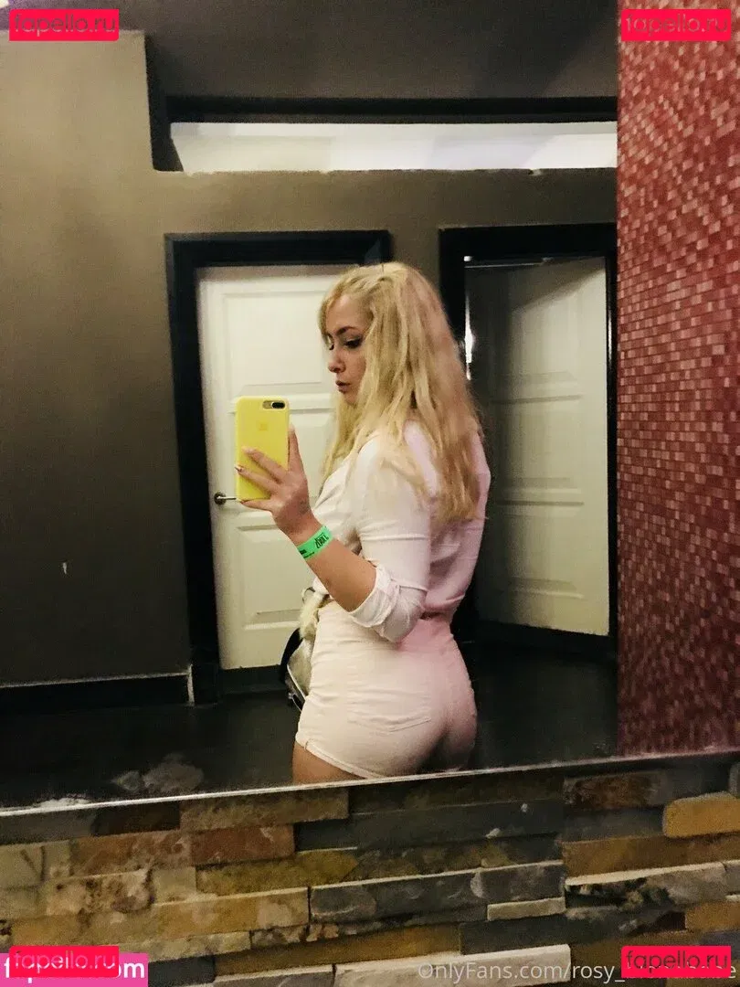 rosy_blondbabe Onlyfans Photo Gallery 