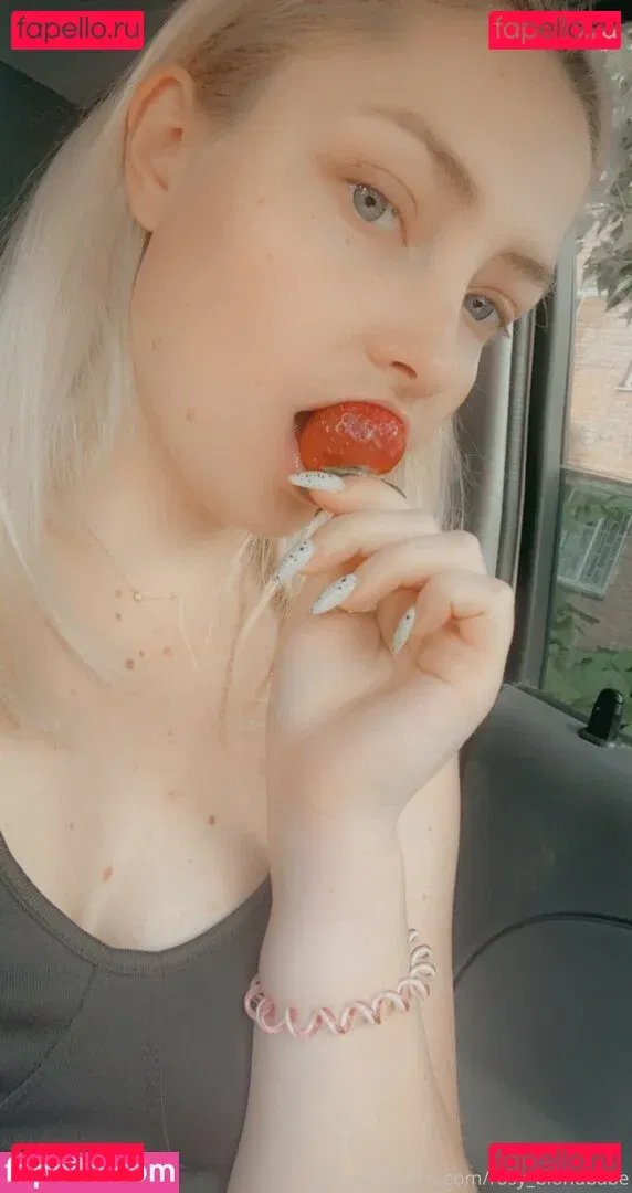 rosy_blondbabe Onlyfans Photo Gallery 