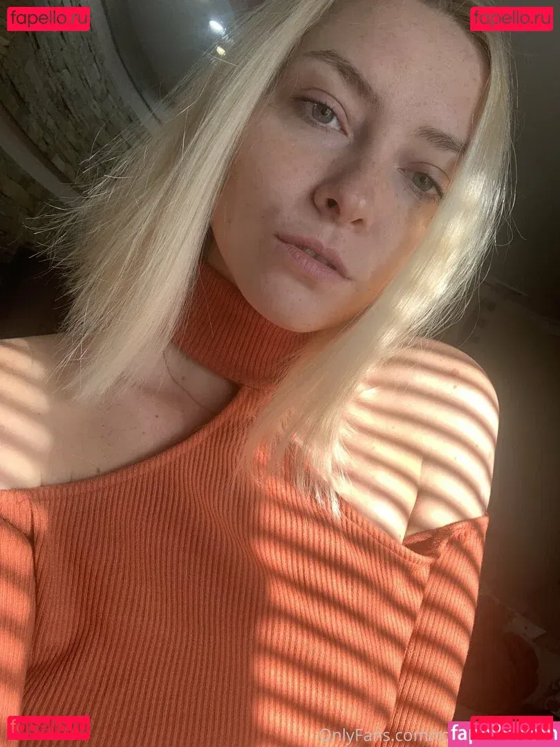 rosy_blondbabe Onlyfans Photo Gallery 