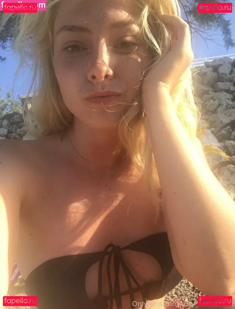 rosy_blondbabe Onlyfans Photo Gallery 