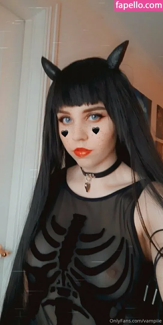 vampiie Onlyfans Photo Gallery 