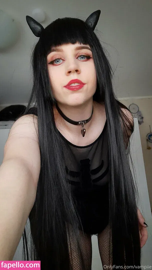 vampiie Onlyfans Photo Gallery 