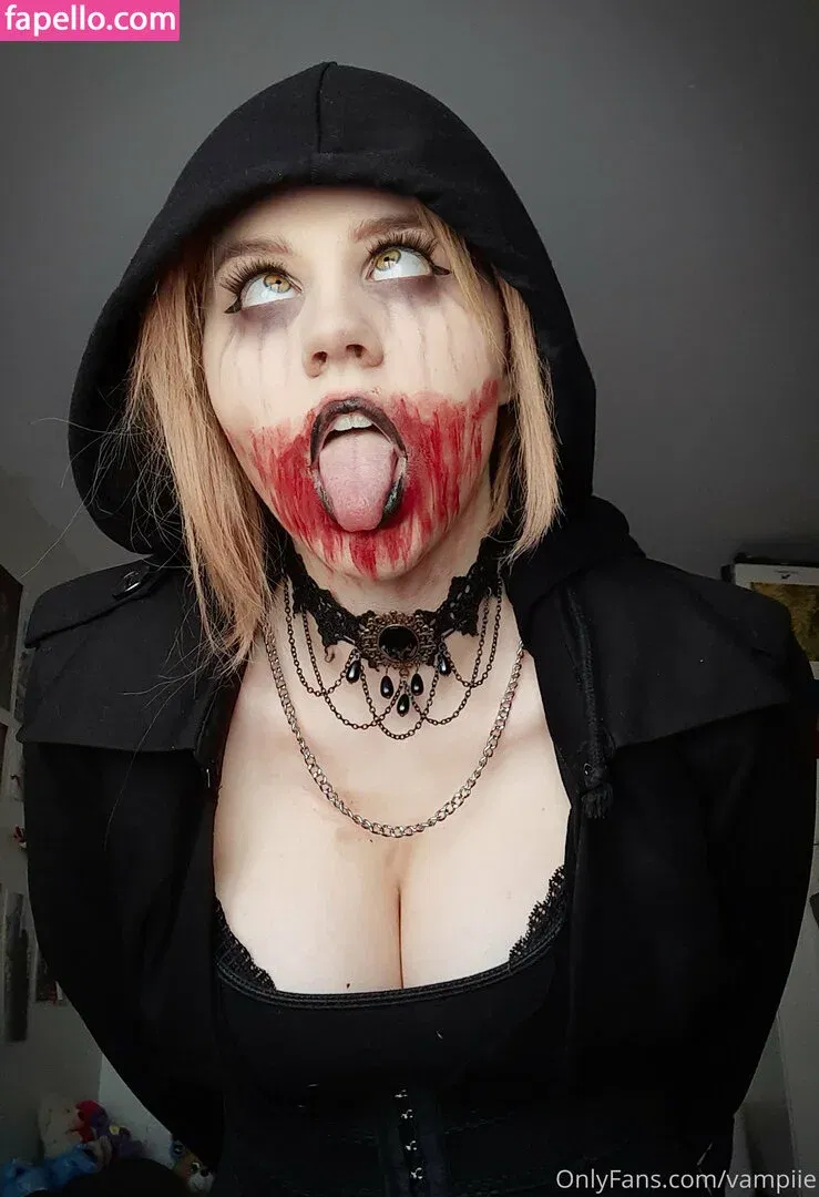 vampiie Onlyfans Photo Gallery 
