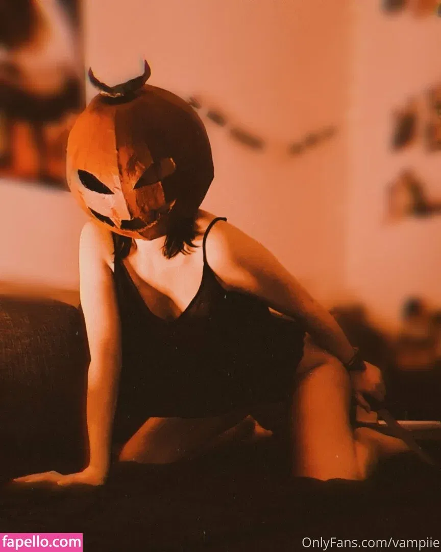 vampiie Onlyfans Photo Gallery 