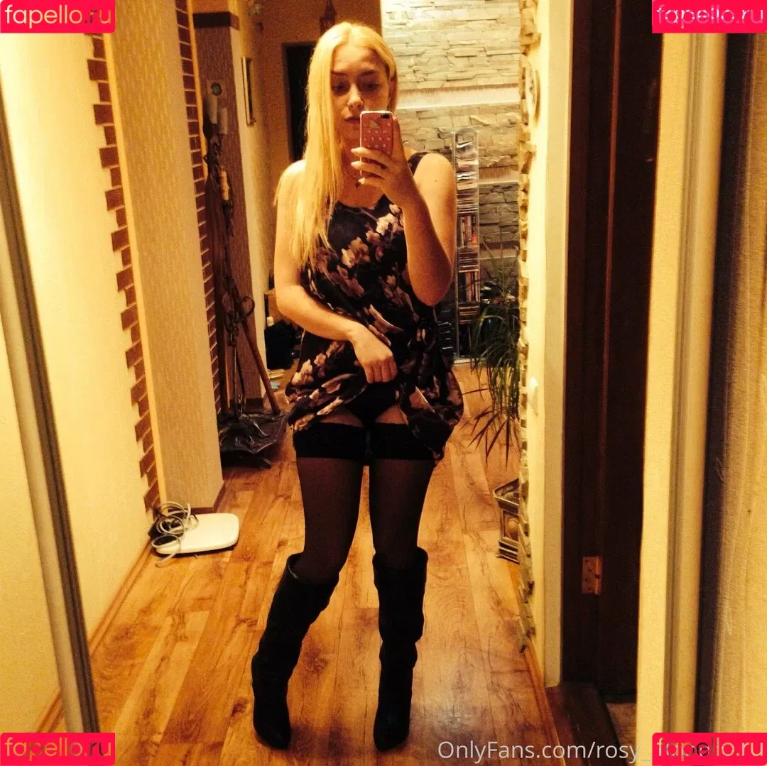 rosy_blondbabe Onlyfans Photo Gallery 