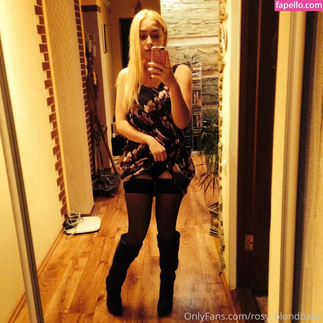 rosy_blondbabe Onlyfans Photo Gallery 