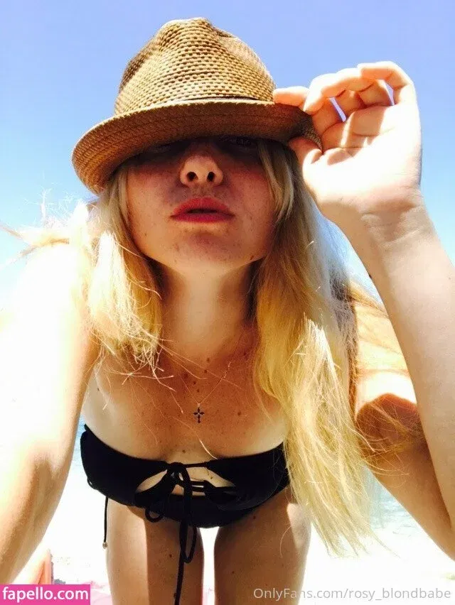 rosy_blondbabe Onlyfans Photo Gallery 