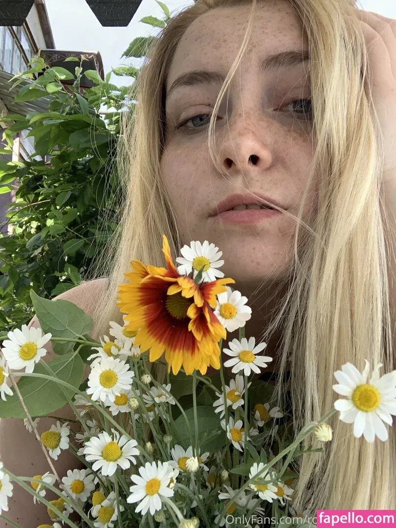 rosy_blondbabe Onlyfans Photo Gallery 