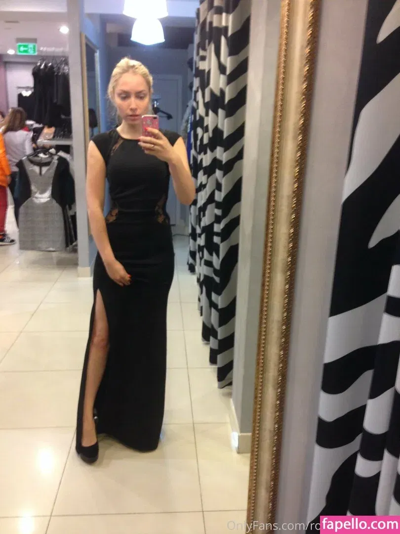 rosy_blondbabe Onlyfans Photo Gallery 