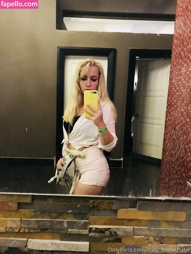 rosy_blondbabe Onlyfans Photo Gallery 