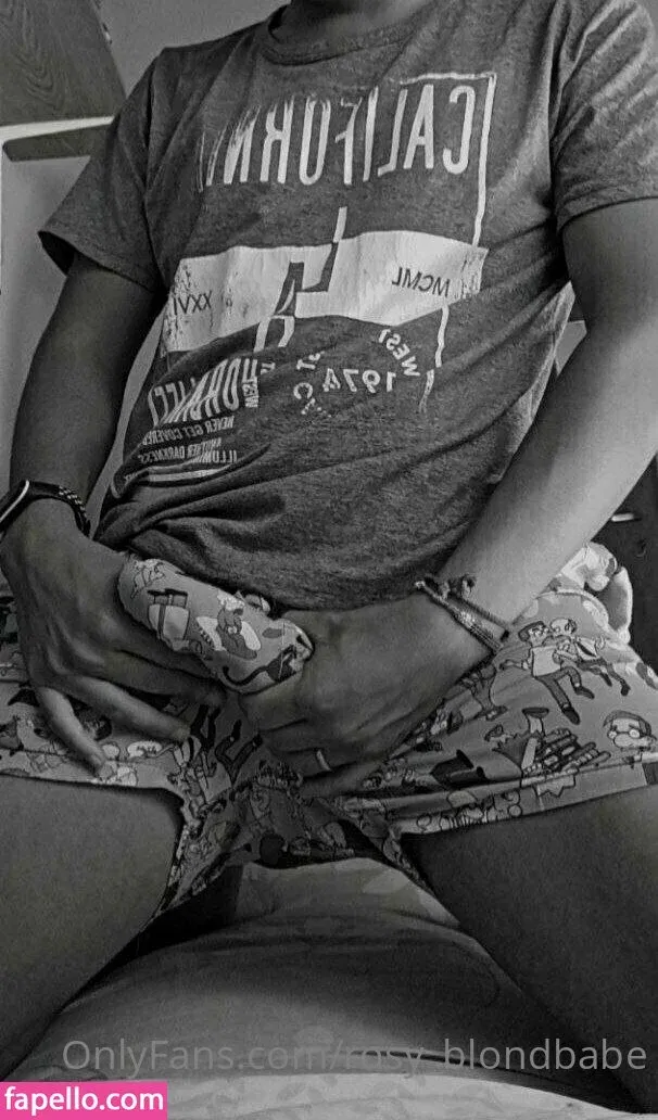 rosy_blondbabe Onlyfans Photo Gallery 