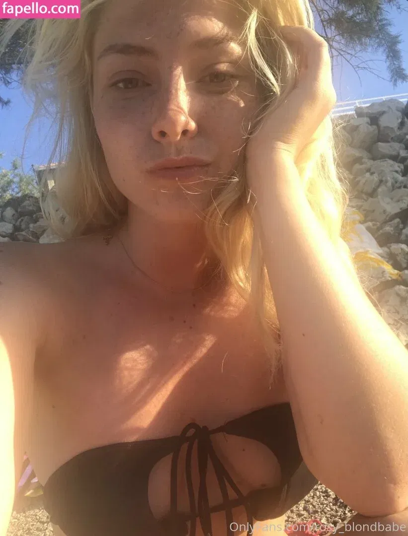 rosy_blondbabe Onlyfans Photo Gallery 