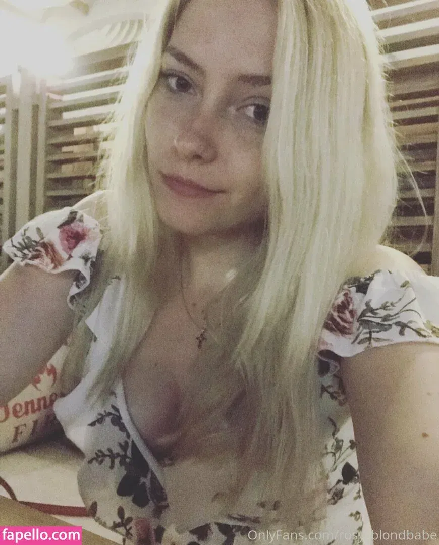 rosy_blondbabe Onlyfans Photo Gallery 