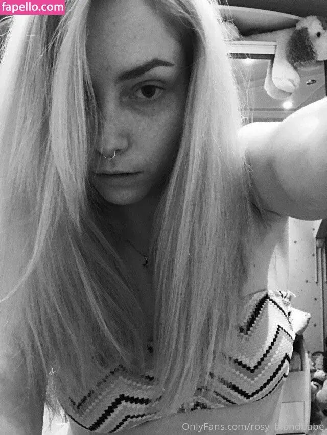 rosy_blondbabe Onlyfans Photo Gallery 