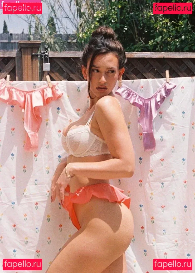 Jordyn Johnson Onlyfans Photo Gallery 