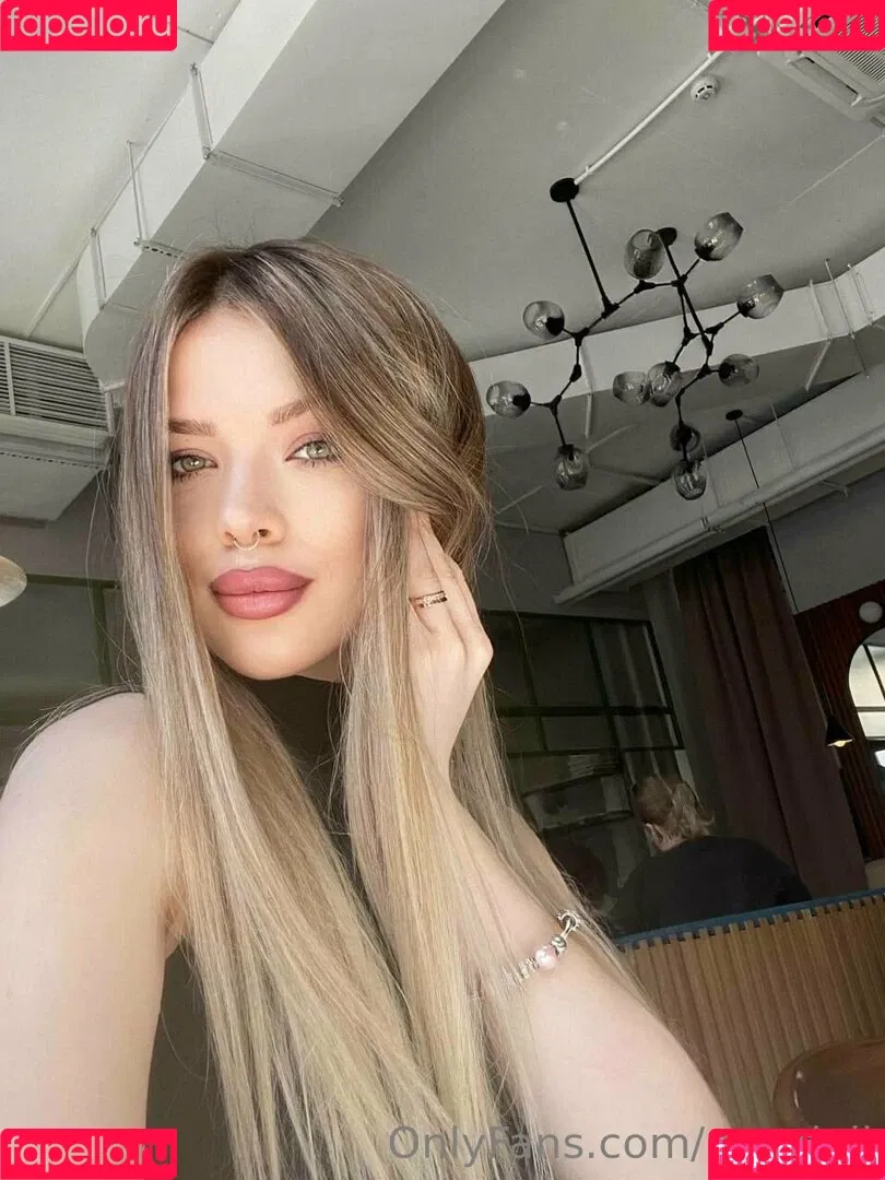 newdoll Onlyfans Photo Gallery 