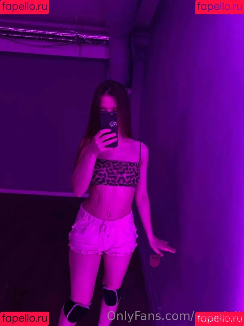 newdoll Onlyfans Photo Gallery 