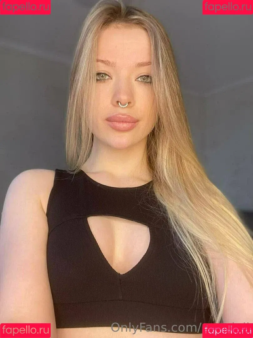 newdoll Onlyfans Photo Gallery 