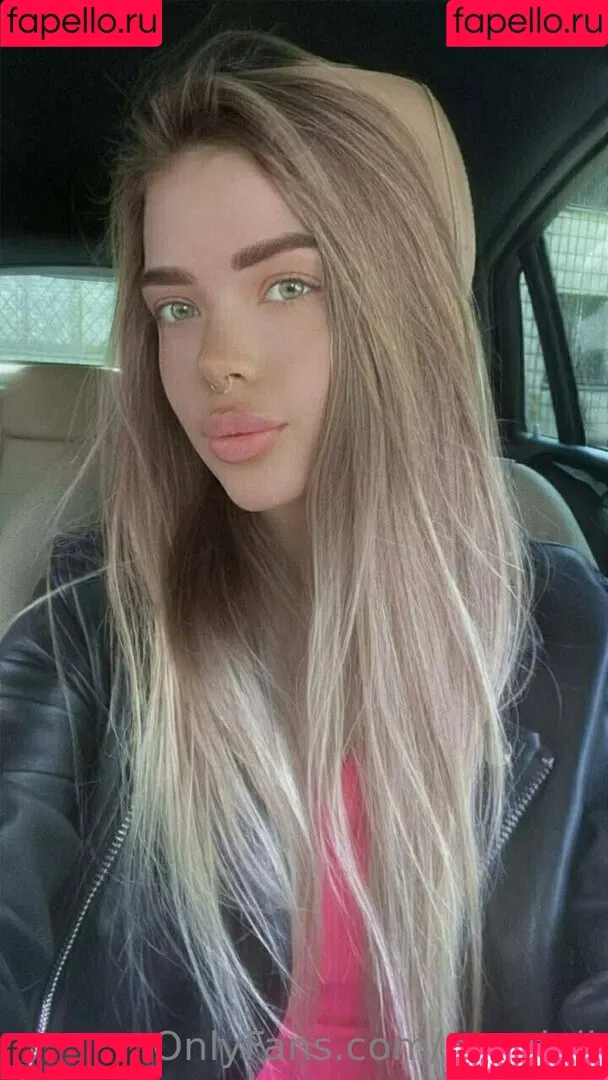 newdoll Onlyfans Photo Gallery 