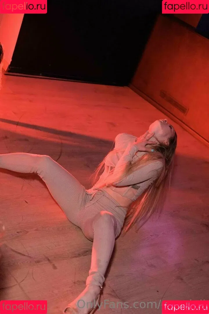 newdoll Onlyfans Photo Gallery 