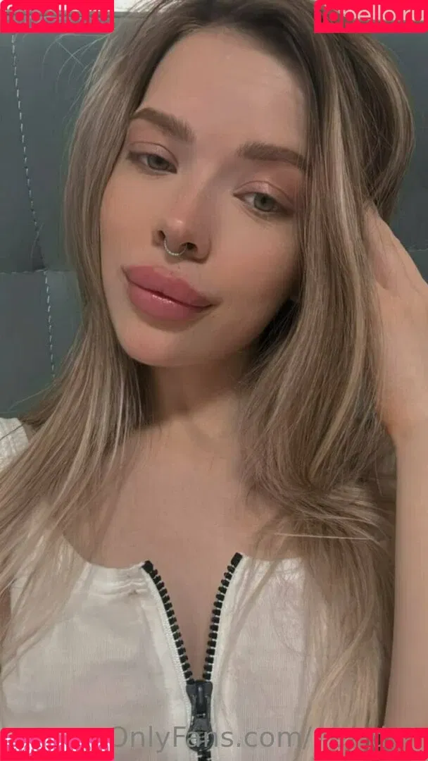 newdoll Onlyfans Photo Gallery 