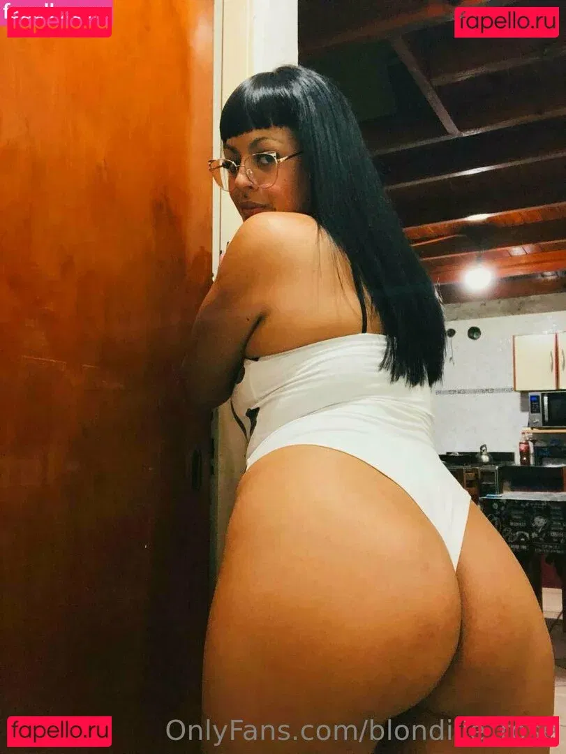 blondiiie_rose Onlyfans Photo Gallery 