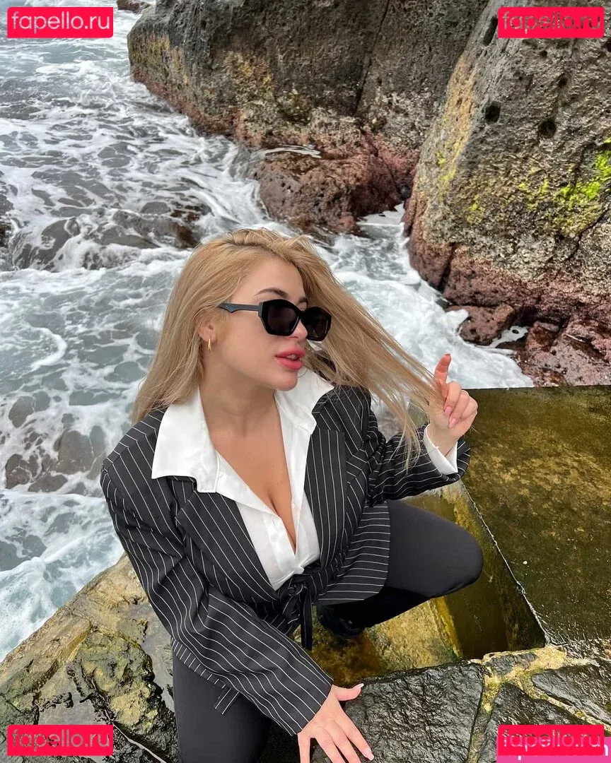 blondiiie_rose Onlyfans Photo Gallery 