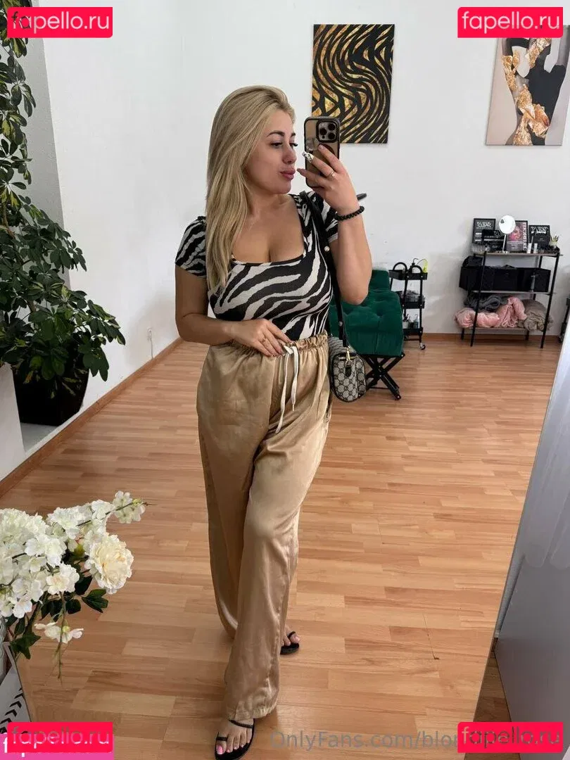 blondiiie_rose Onlyfans Photo Gallery 