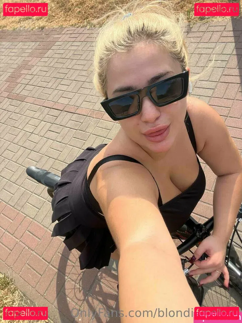 blondiiie_rose Onlyfans Photo Gallery 