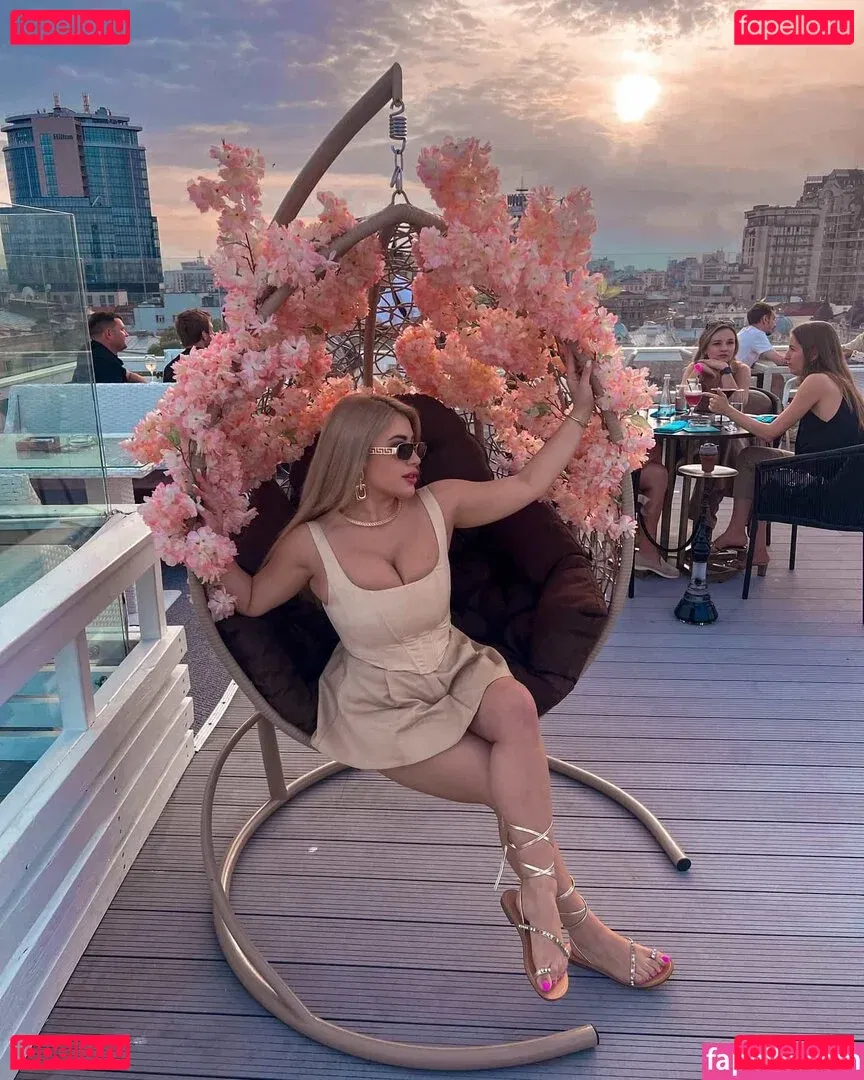 blondiiie_rose Onlyfans Photo Gallery 