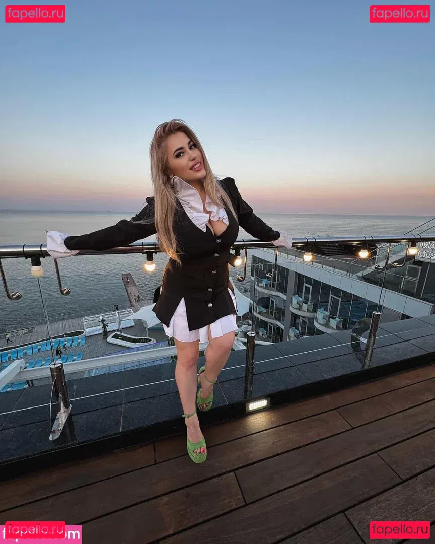 blondiiie_rose Onlyfans Photo Gallery 